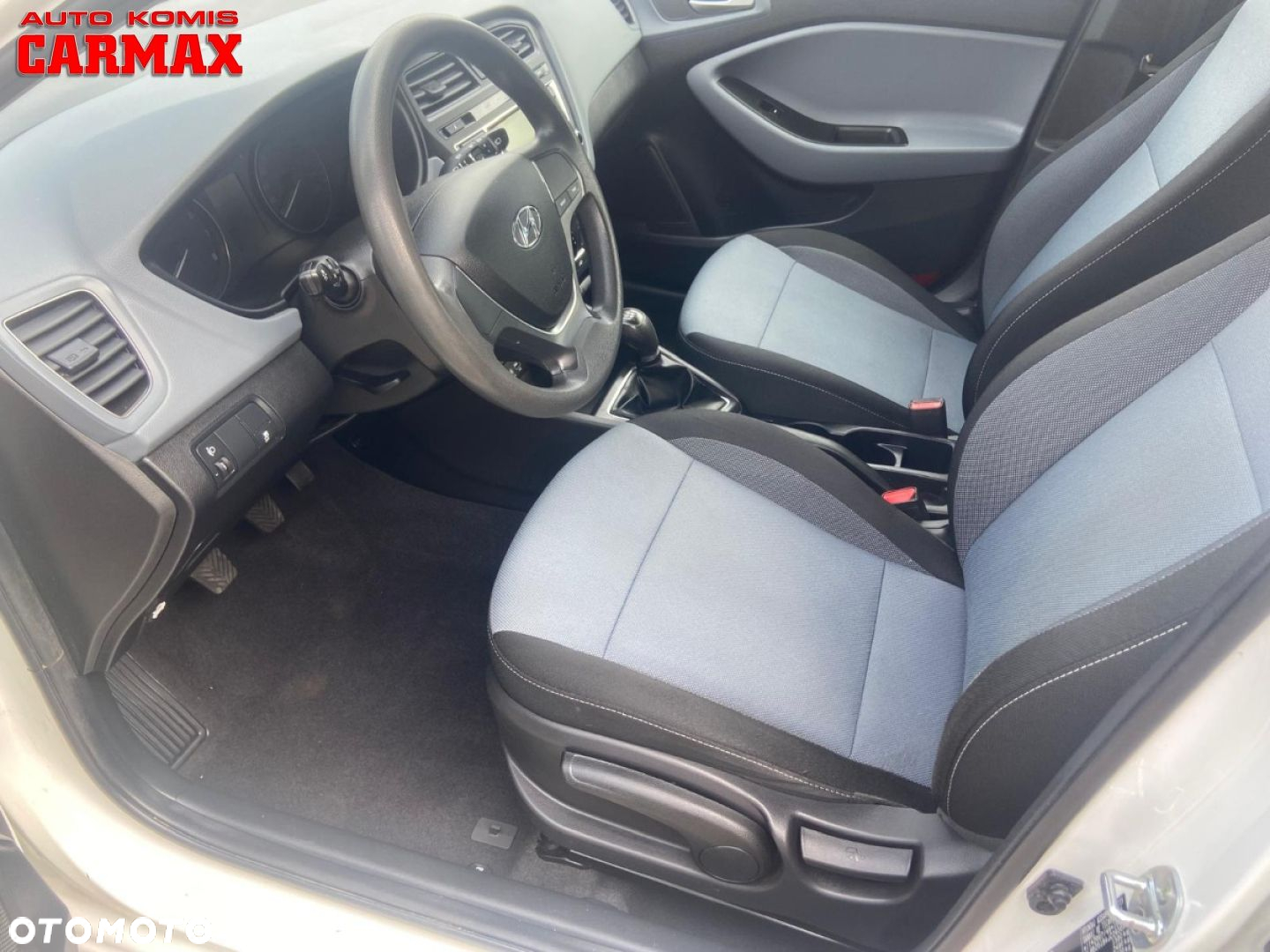 Hyundai i20 - 17