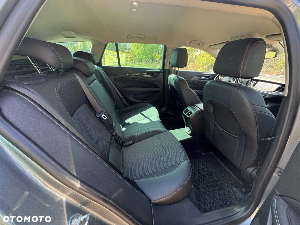 Opel Insignia 2.0 CDTI 4x4 Business Elegance S&S - 8