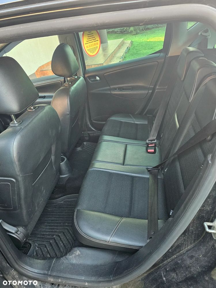 Peugeot 207 1.6 HDi - 13