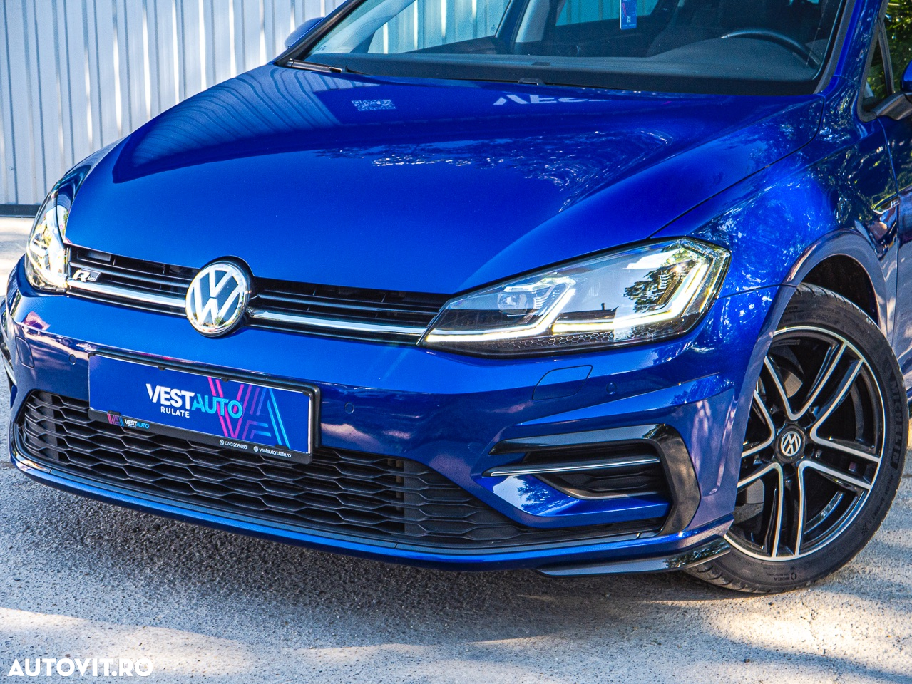 Volkswagen Golf 1.5 eTSI OPF DSG R-Line - 37