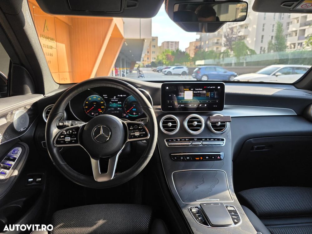 Mercedes-Benz GLC 300 e 4MATIC - 14