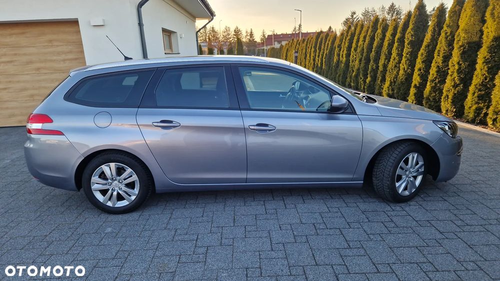 Peugeot 308 BlueHDi 120 Stop & Start Business-Line - 28