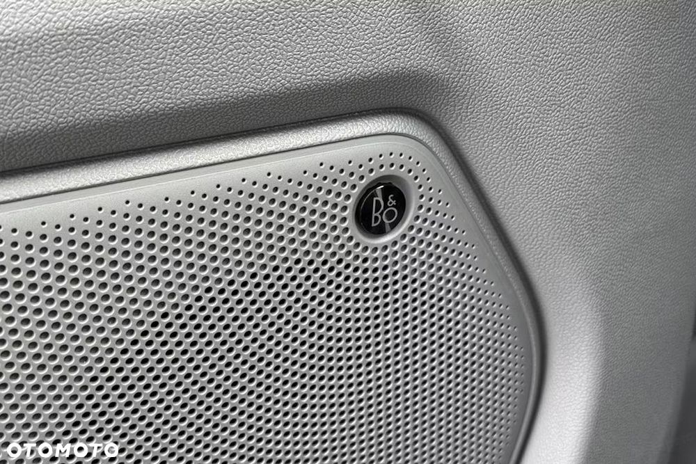 Ford Tourneo Custom - 18