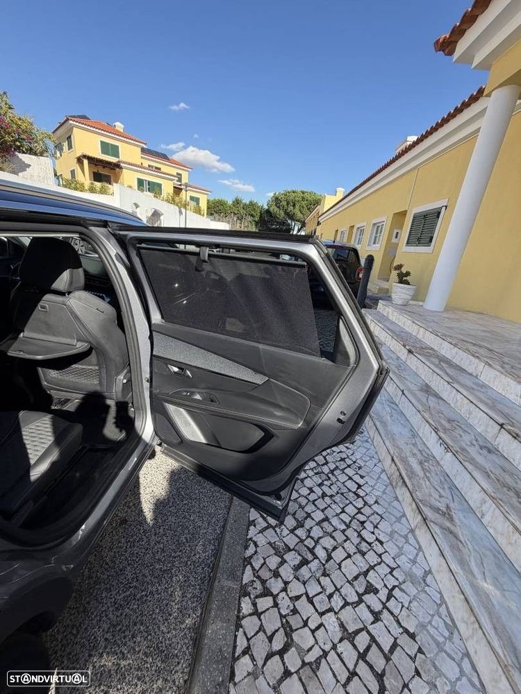 Peugeot 5008 1.2 PureTech GT EAT8 - 23
