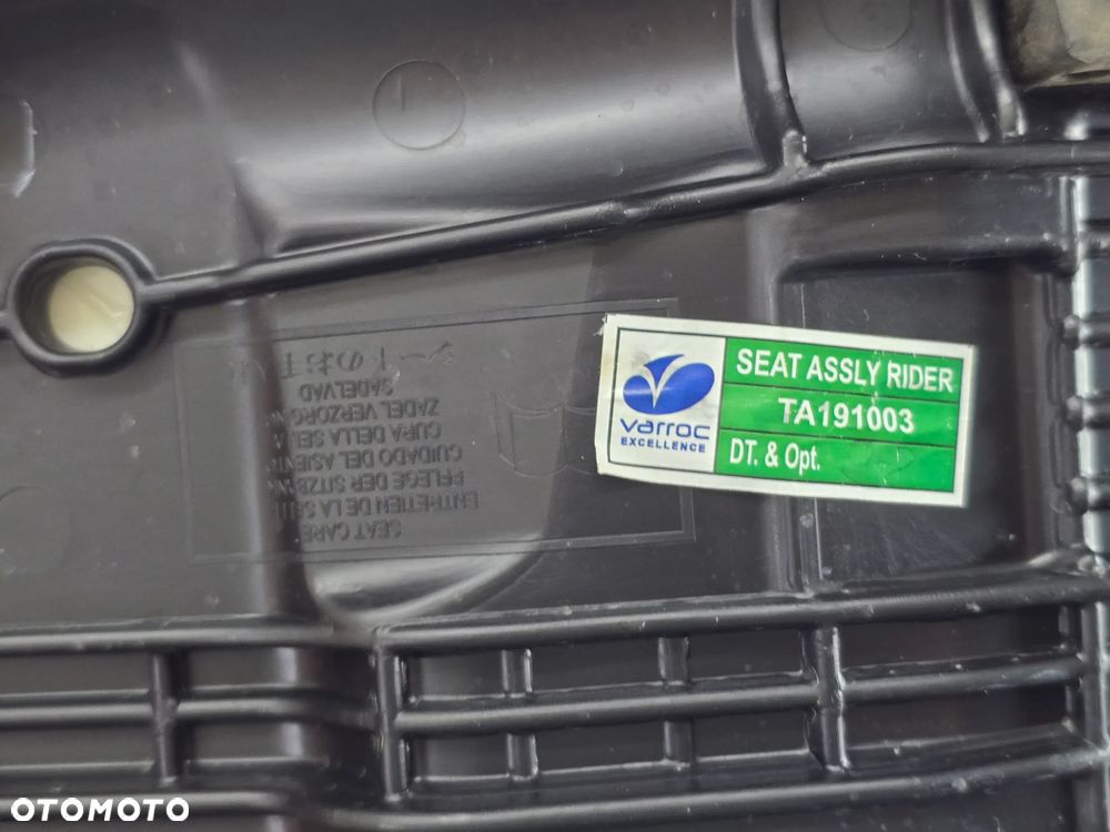 SIEDZENIE KIEROWCY KANAPA  TRIUMPH SCRAMBLER 400 - 15