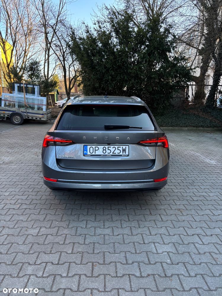 Skoda Octavia 2.0 TDI Style DSG - 4