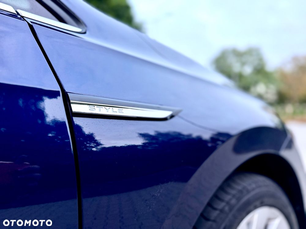 Volkswagen Golf Variant 2.0 TDI SCR DSG Style - 17