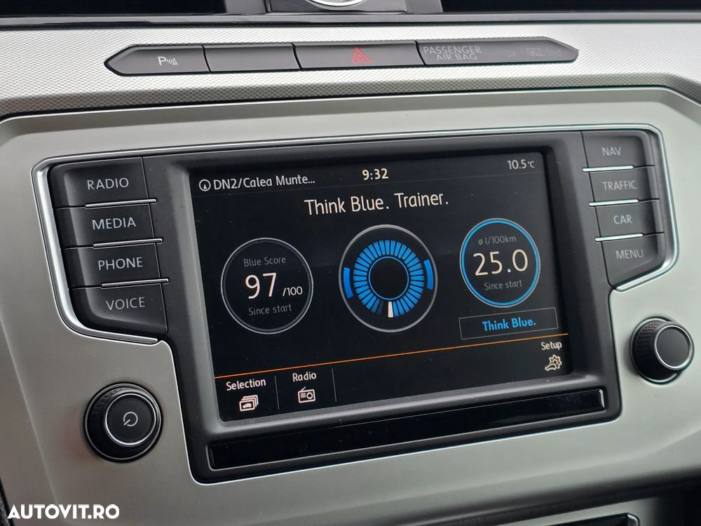 Volkswagen Passat - 26