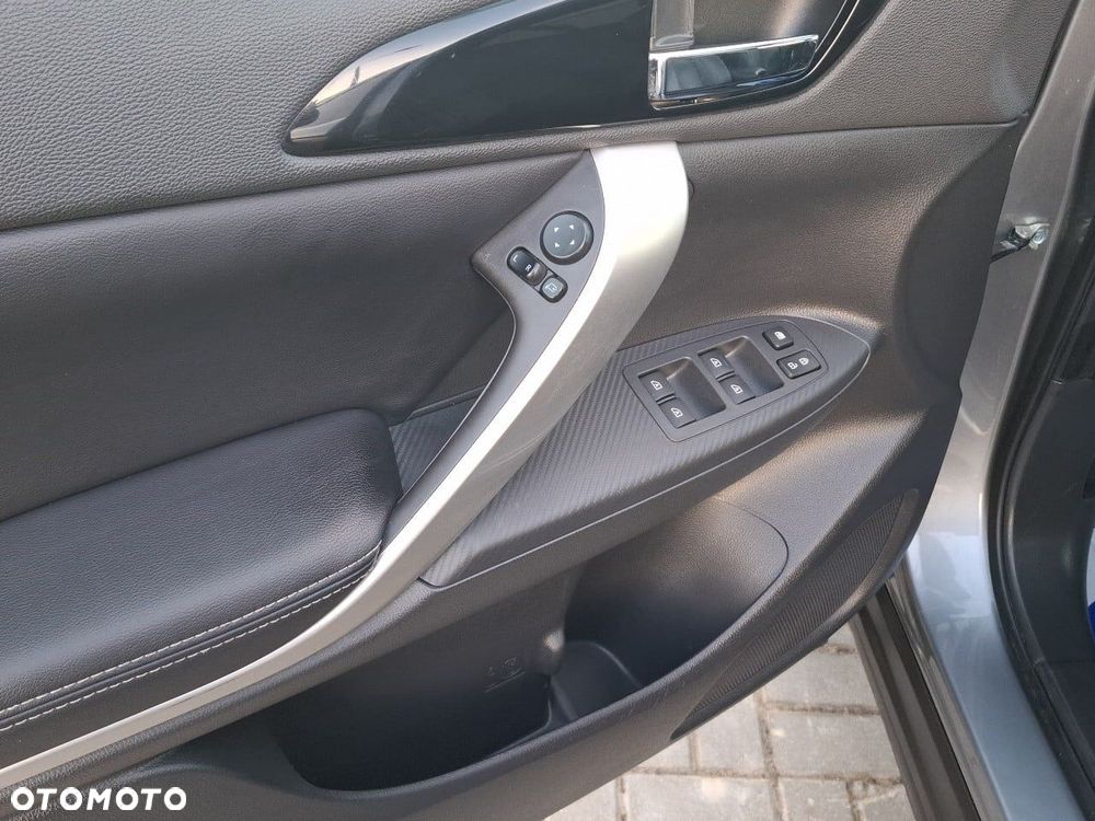 Mitsubishi Eclipse Cross - 18