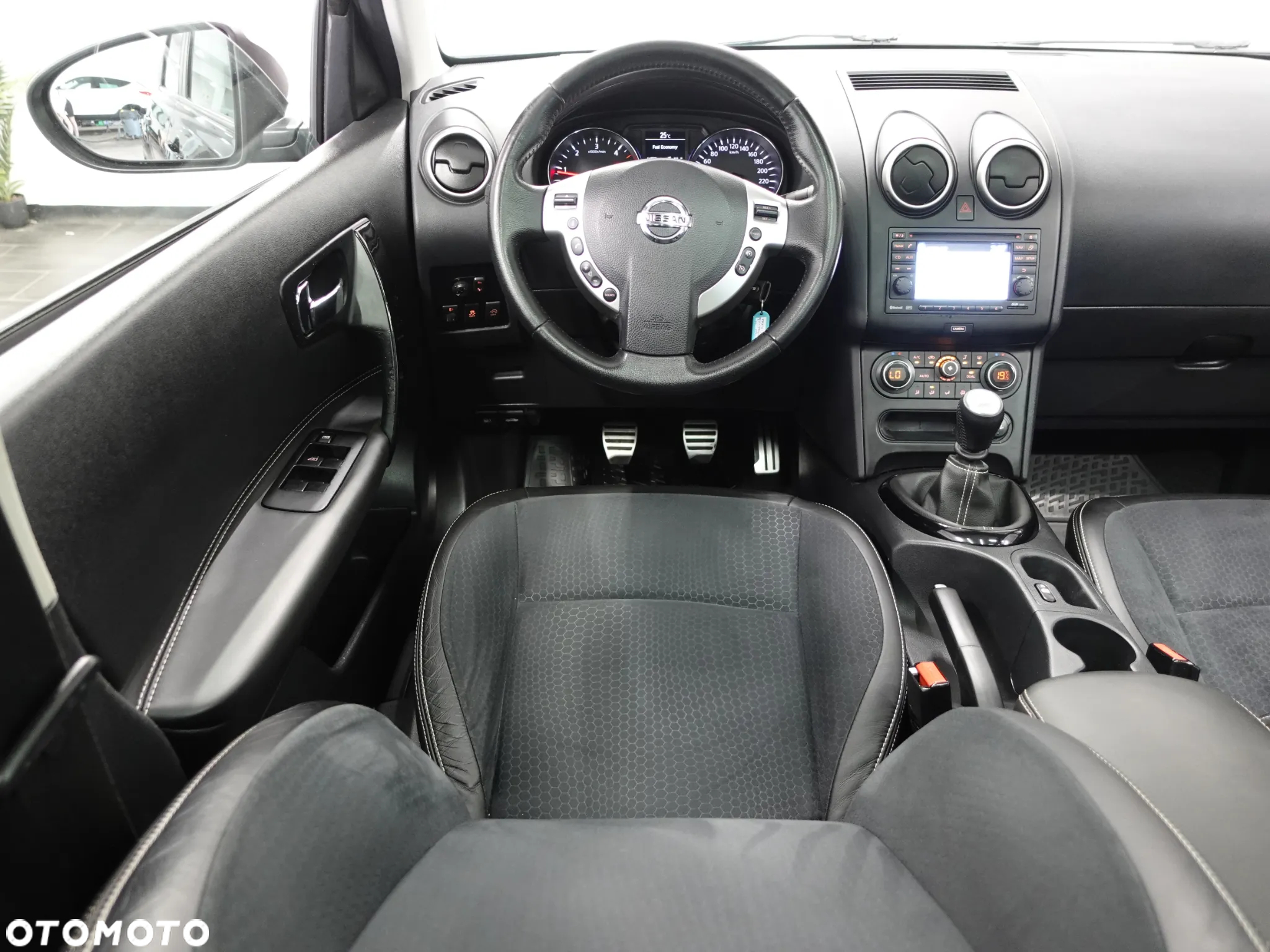 Nissan Qashqai 1.6 dCi I-Way - 28
