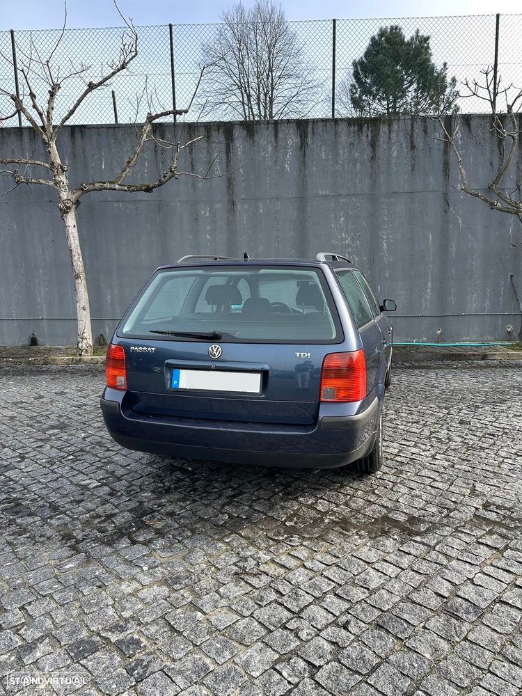VW Passat Variant 1.9 TDi Confortline - 3