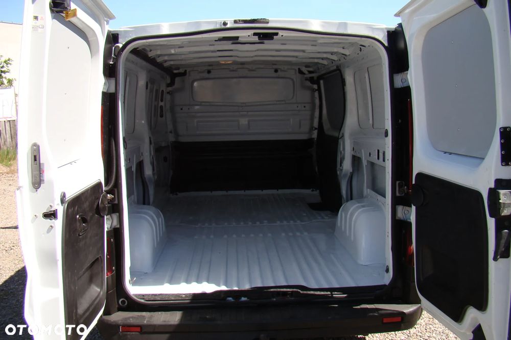 Opel Vivaro - 13