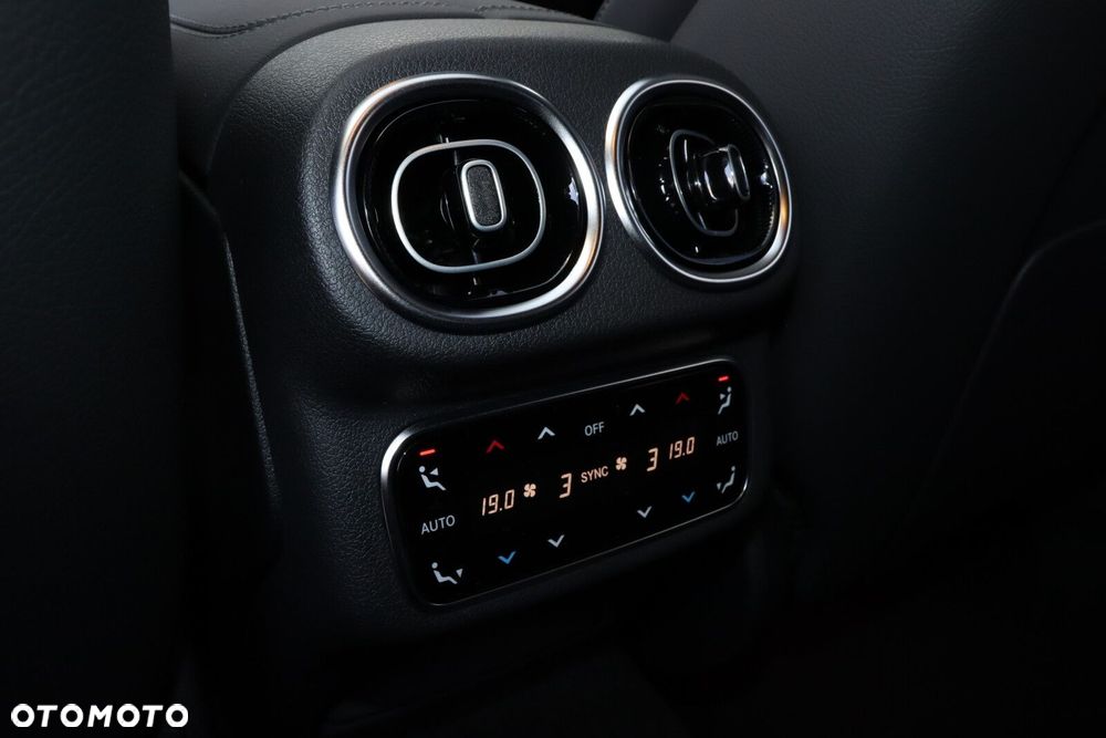 Mercedes-Benz GLC - 19