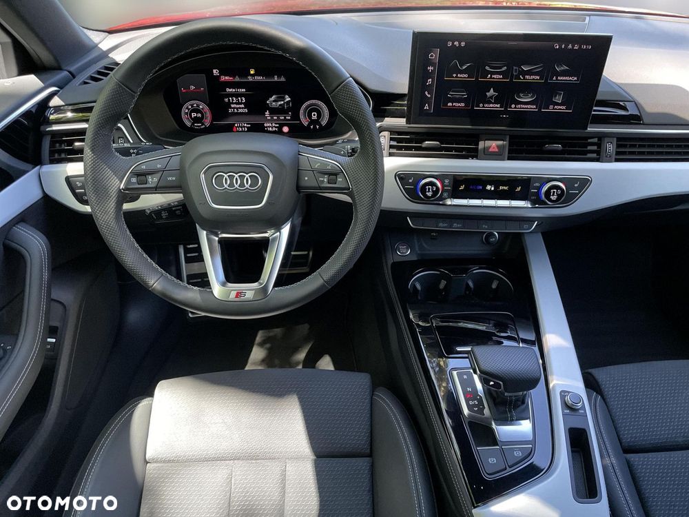 Audi A4 Limousine - 13