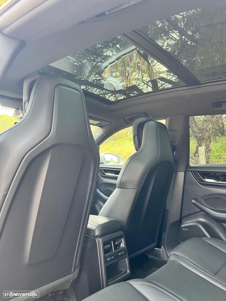 Porsche Macan Electric - 19