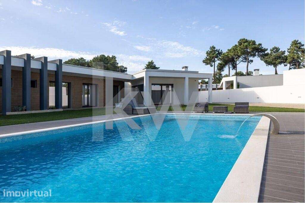 Moradia T5 - piscina- jardim- ginásio- lote  1585m2- furo- perto da - Grande imagem: 3/56