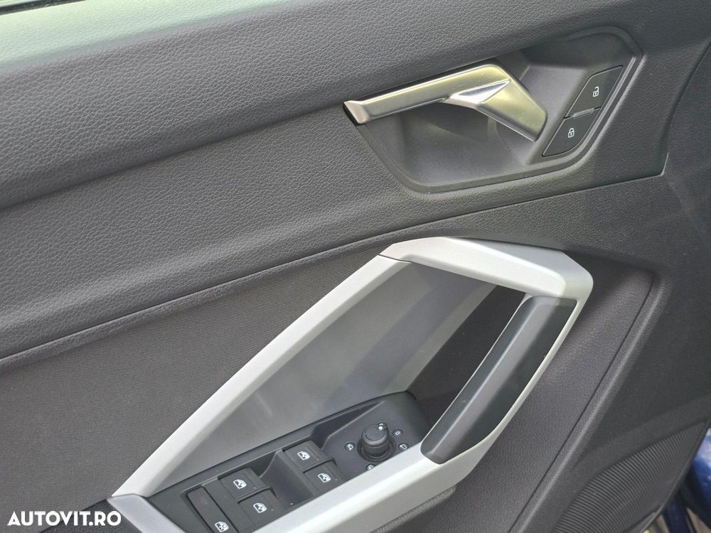 Audi Q3 2.0 35 TDI S tronic Advanced - 9