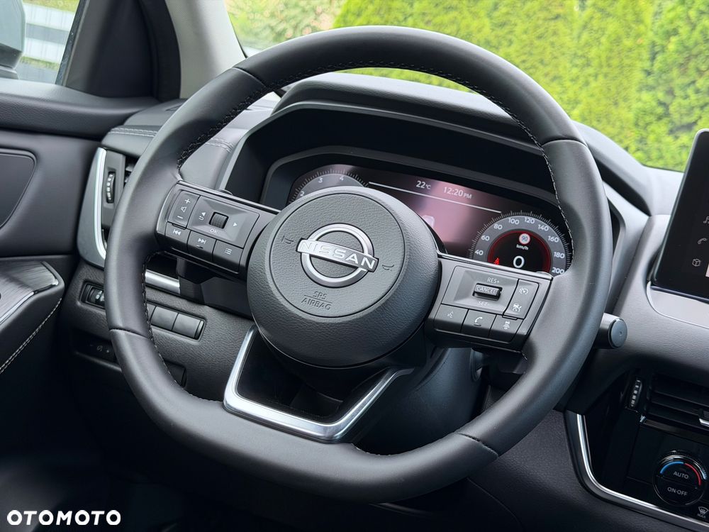 Nissan Qashqai 1.3 DIG-T DCT N-CONNECTA - 24