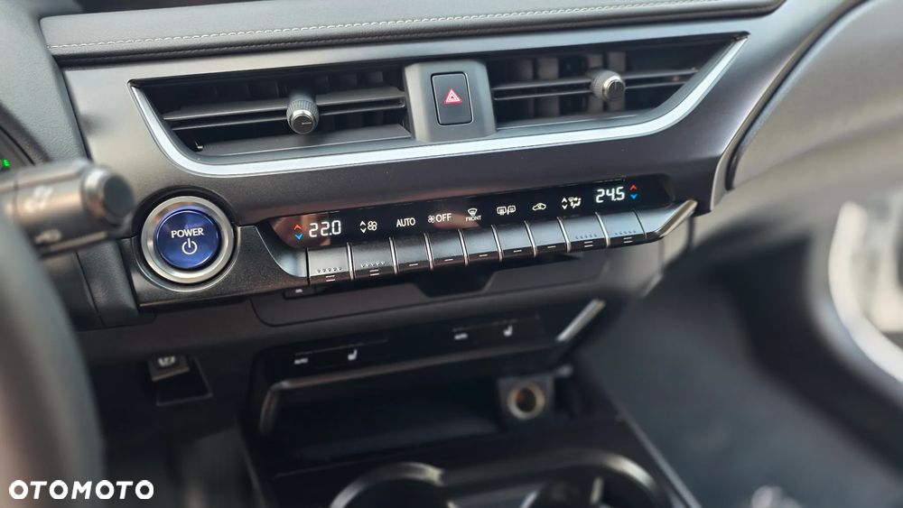 Lexus UX 250h GPF F Impression 2WD - 25