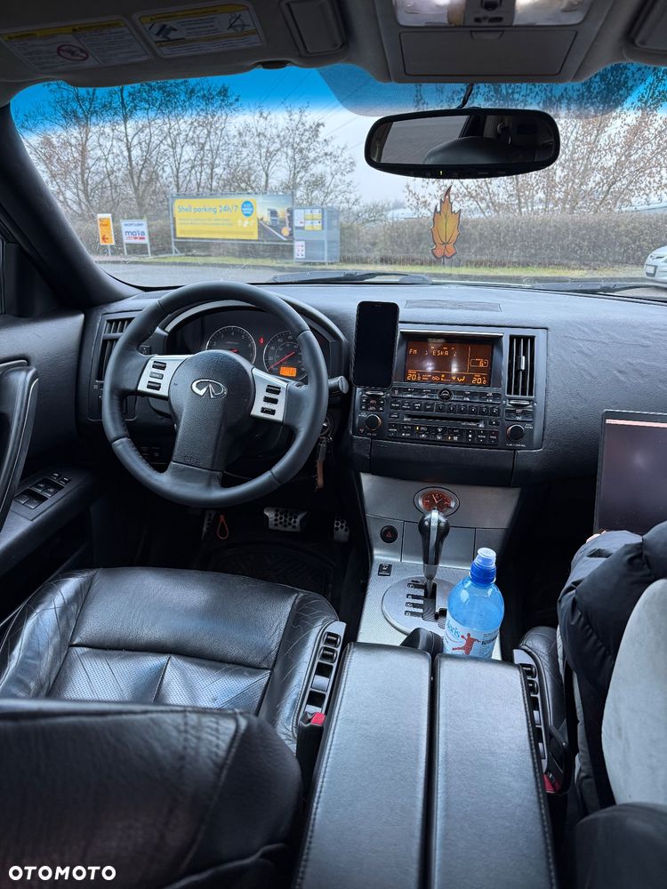 Infiniti FX - 5