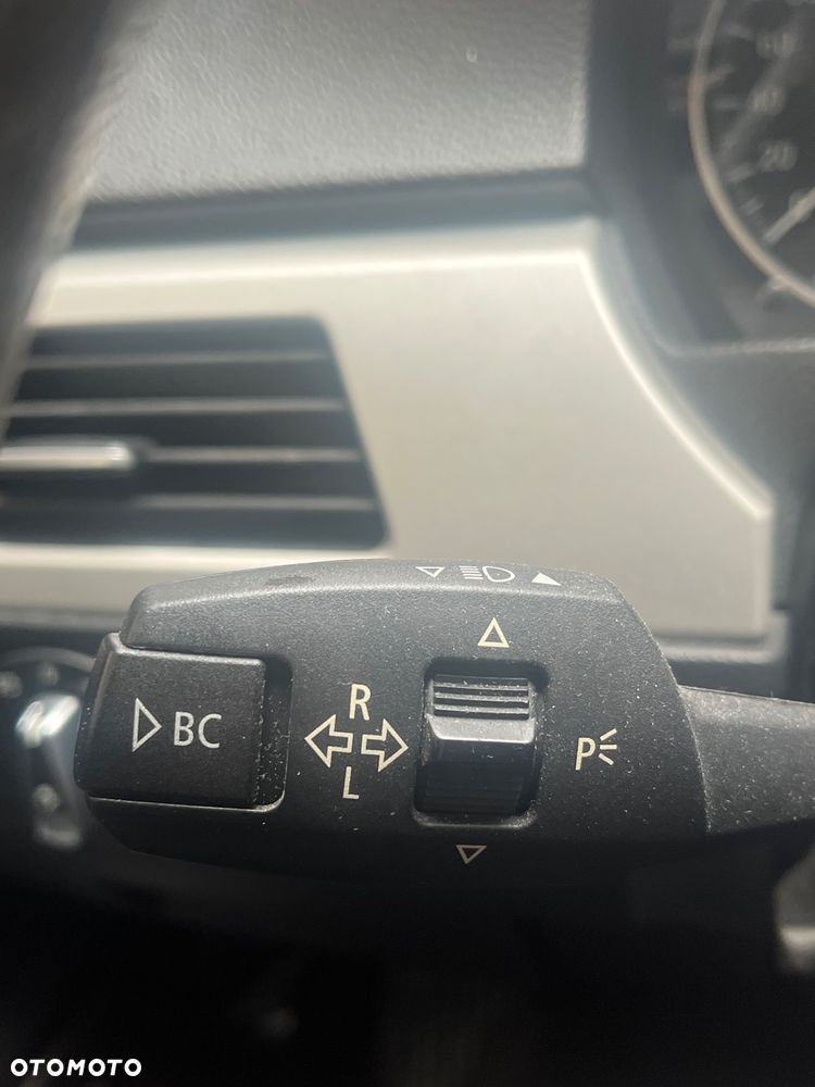 BMW Seria 3 320d DPF - 32