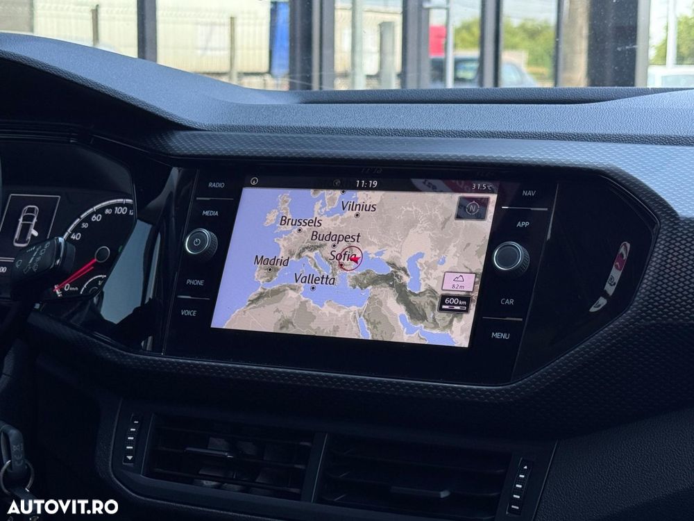 Volkswagen T-Cross - 13