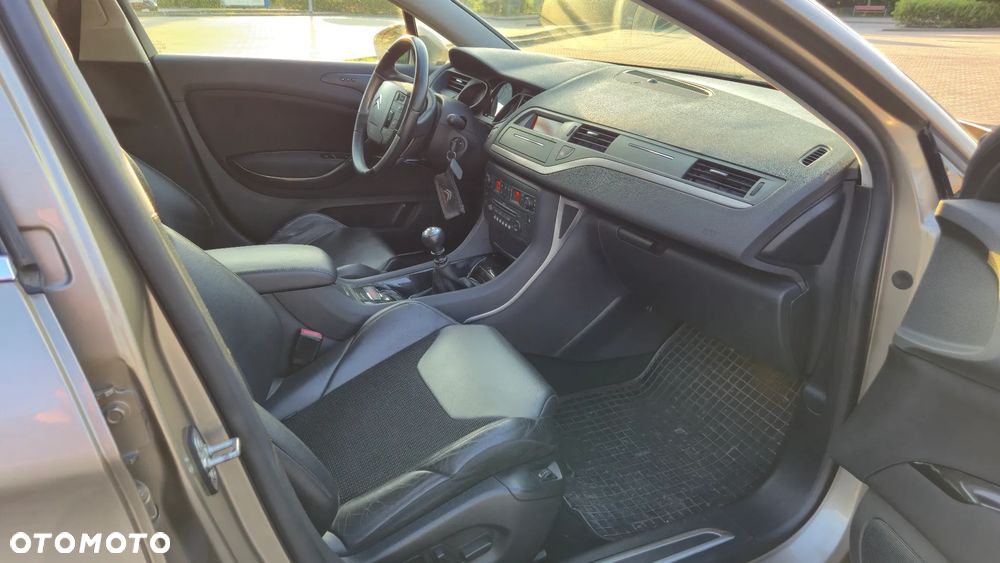 Citroën C5 2.2 HDi Exclusive - 11