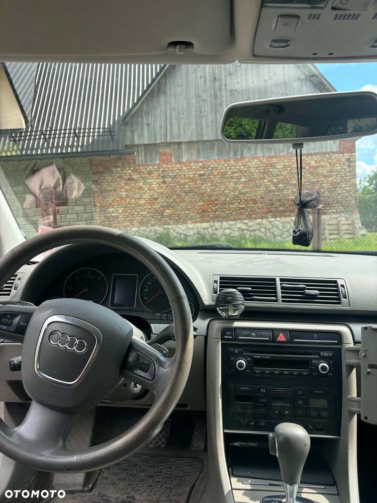 Audi A4 Avant - 6