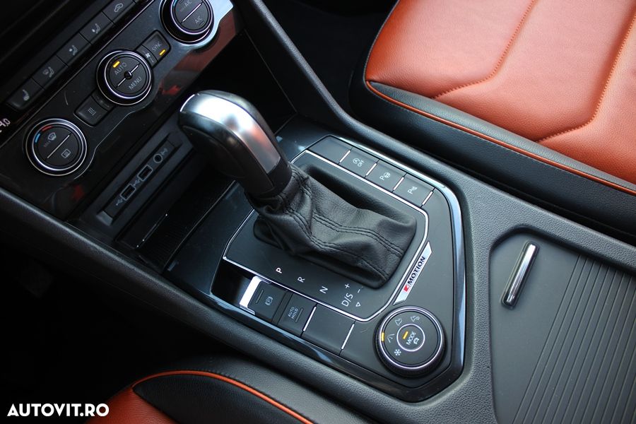 Volkswagen Tiguan 2.0 TDI SCR 4MOTION DSG R-Line - 23