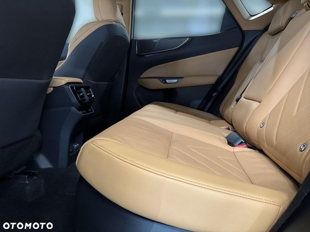 Lexus NX 350h Omotenashi AWD - 17