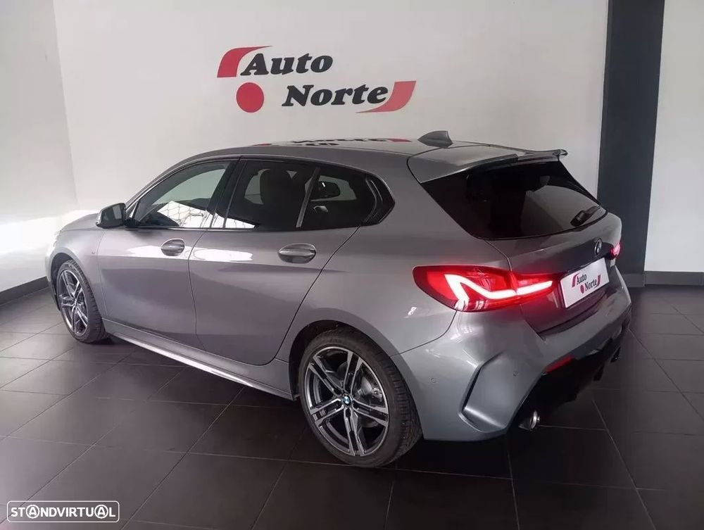 BMW 116 d Pack Desportivo M Auto - 5