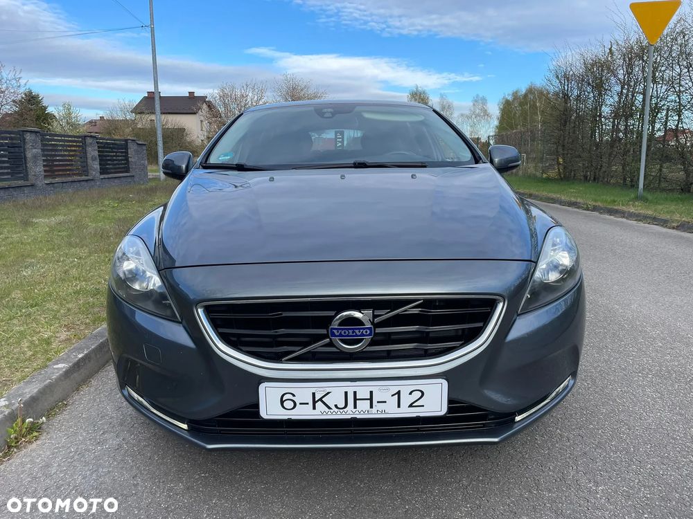 Volvo V40 D2 Summum - 26
