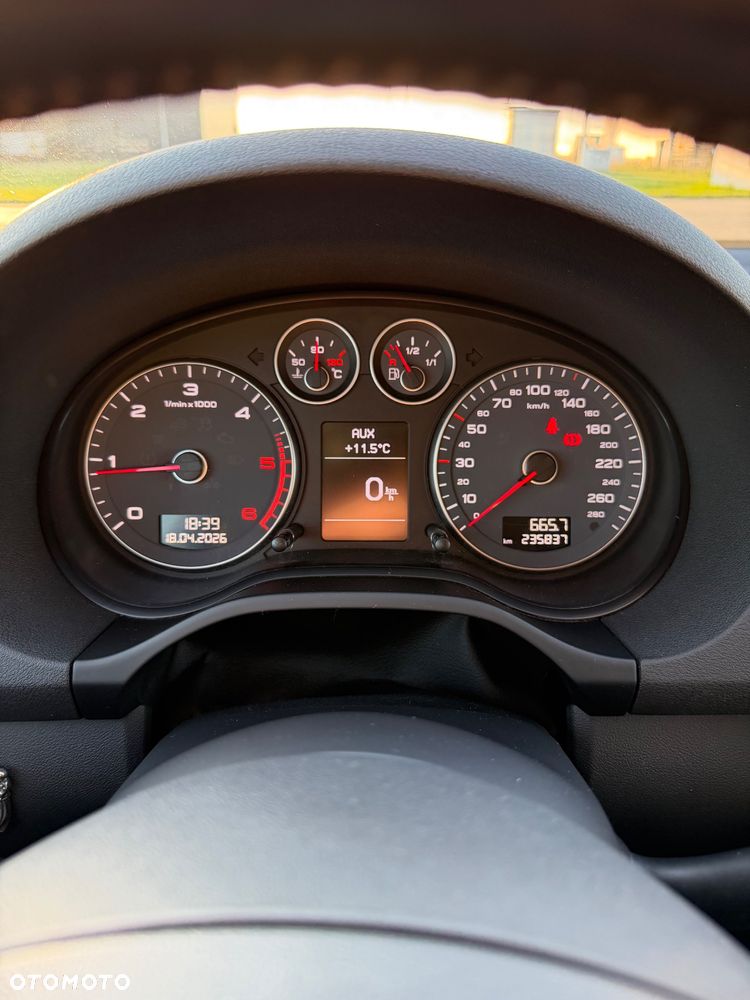 Audi A3 Sportback 2.0 TDI Ambiente - 9