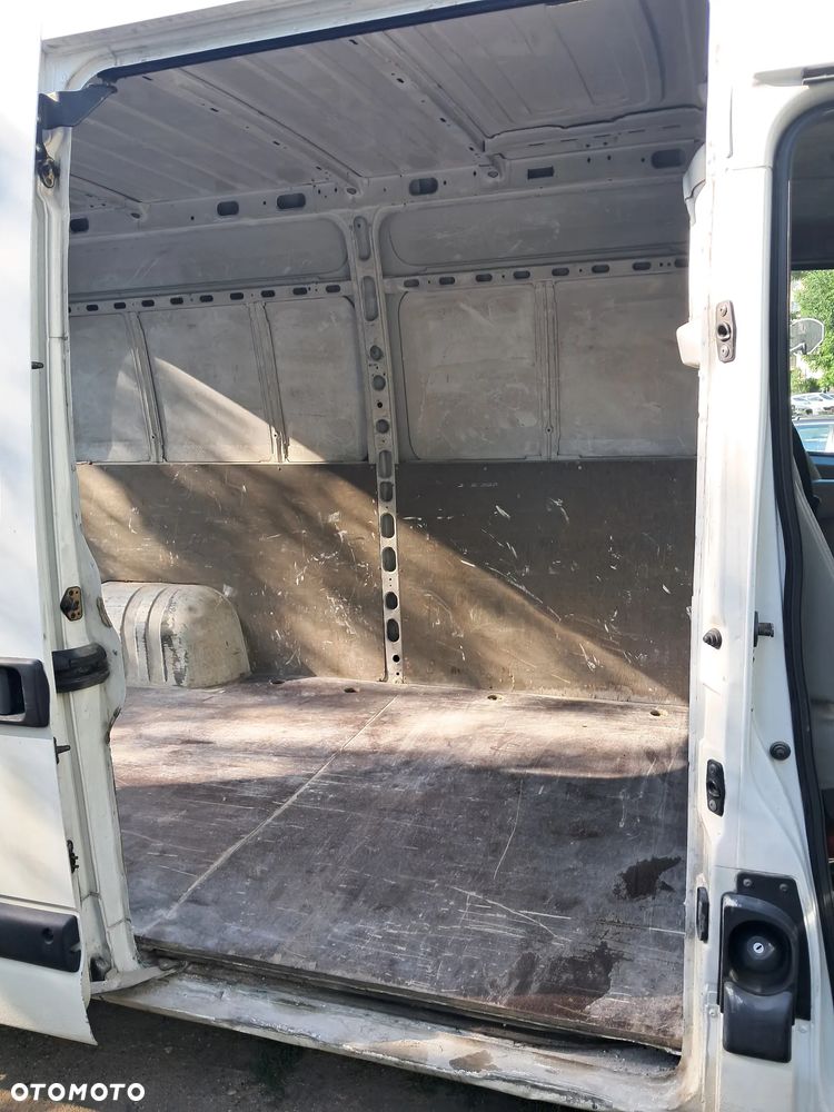 Renault Master II - 23