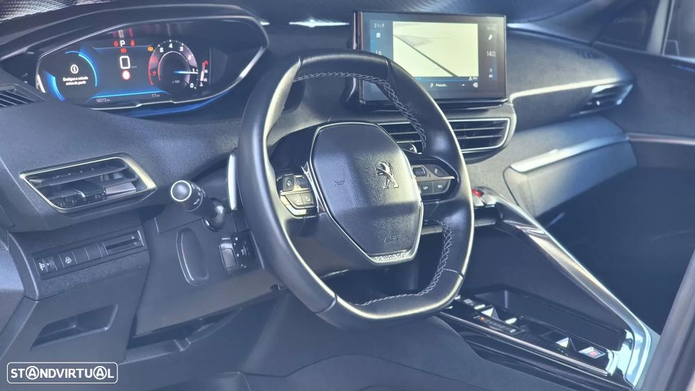 Peugeot 3008 1.2 PureTech Allure Pack EAT8 — fotografia 15