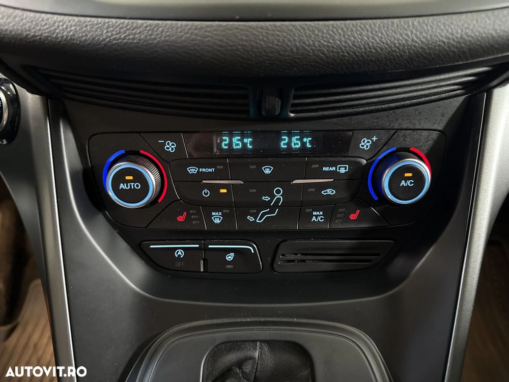 Ford Kuga - 18