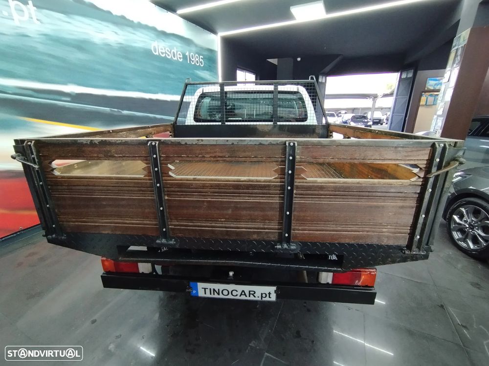 Toyota Hilux 2.4 D-4D 4WD CD CM - 6