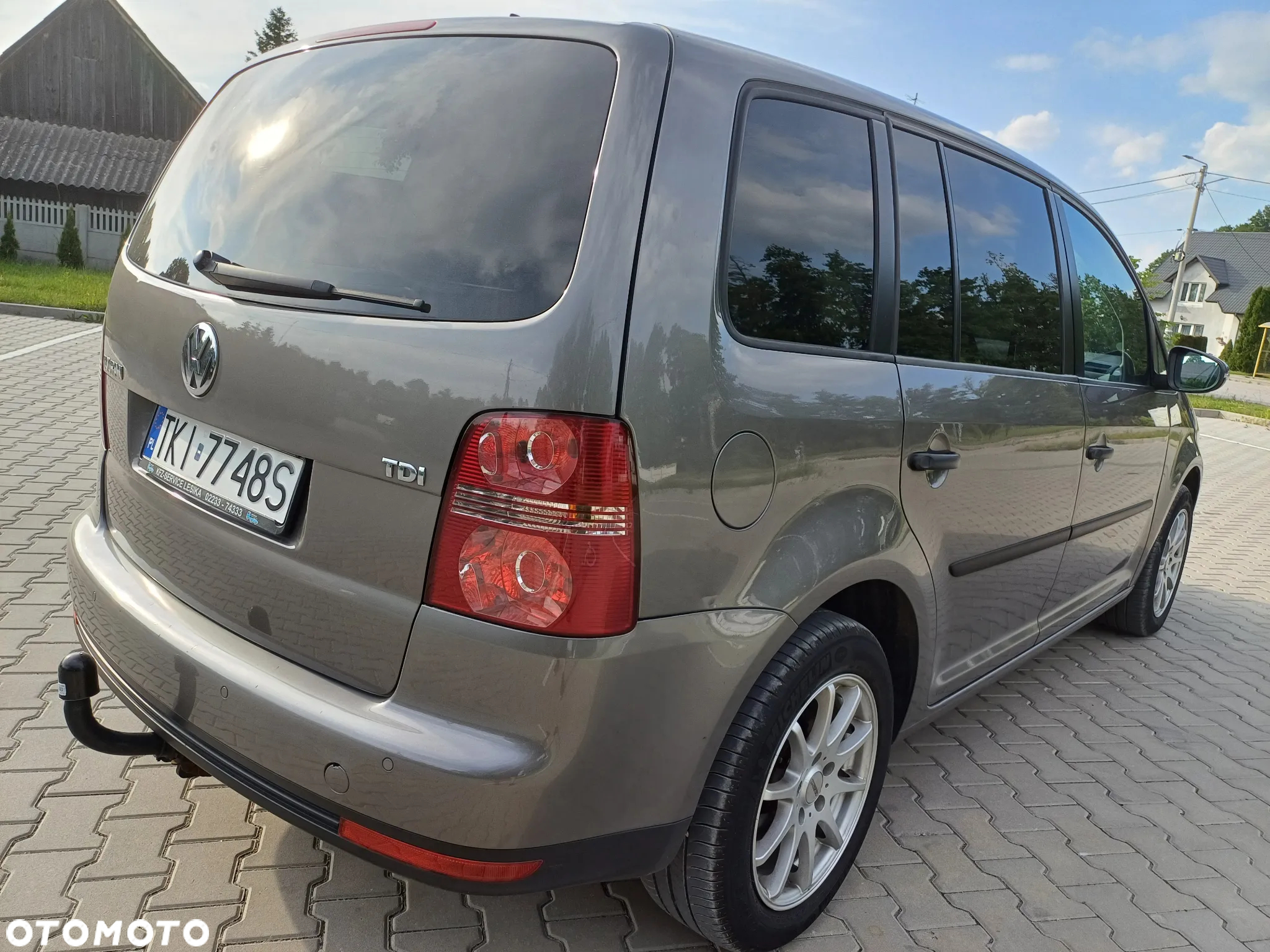 Volkswagen Touran 1.9 TDI DPF Trendline - 4