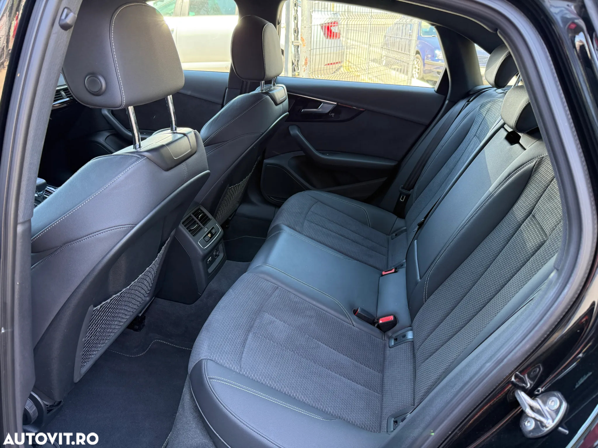 Audi A4 35 TFSI S tronic MHEV S Line - 9