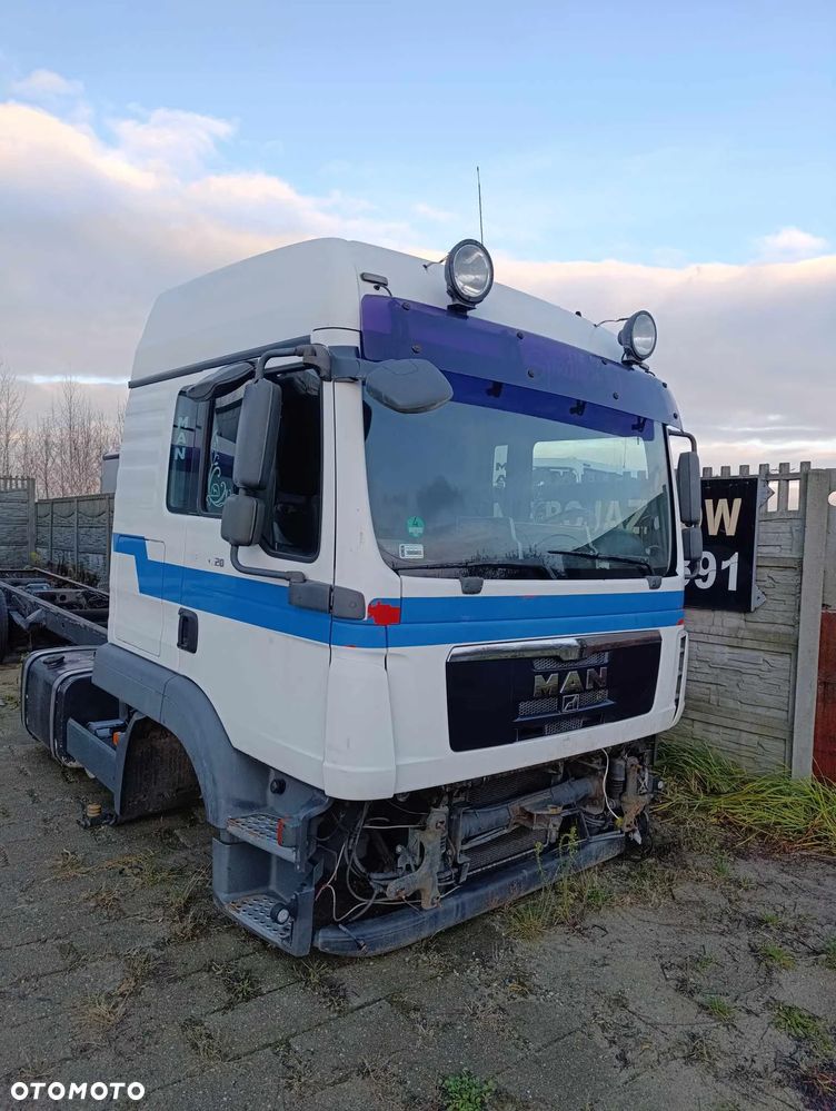 KOMPLETNY SILNIK MAN TGL D0834 220KM EURO 5 - 1