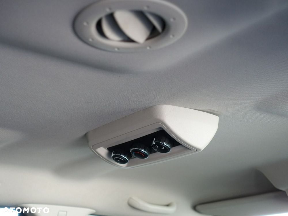Fiat Freemont 2.0 Multijet Lounge AWD - 29