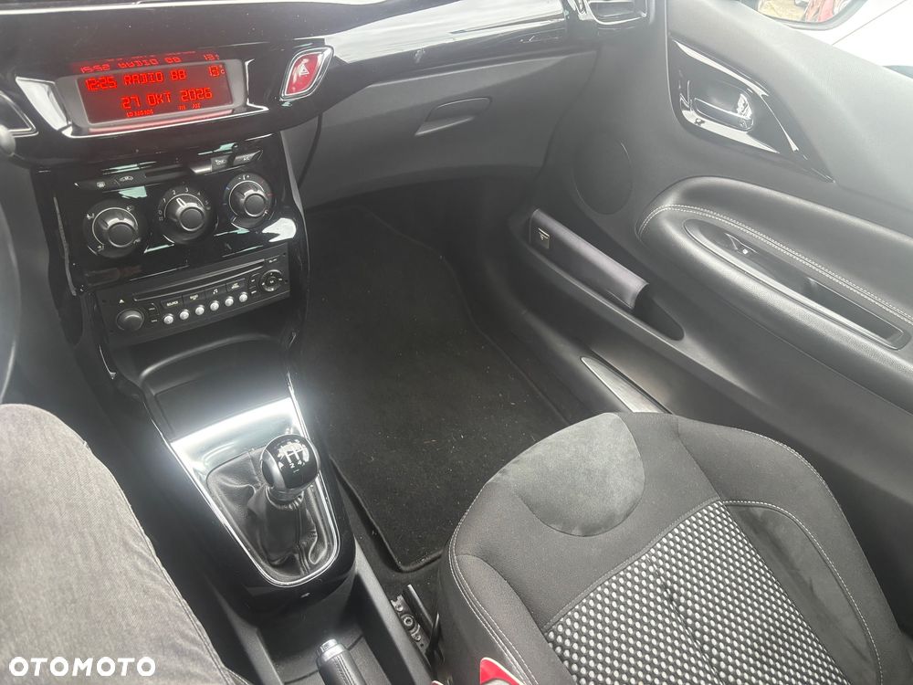 Citroën DS3 VTi 120 SoChic - 29