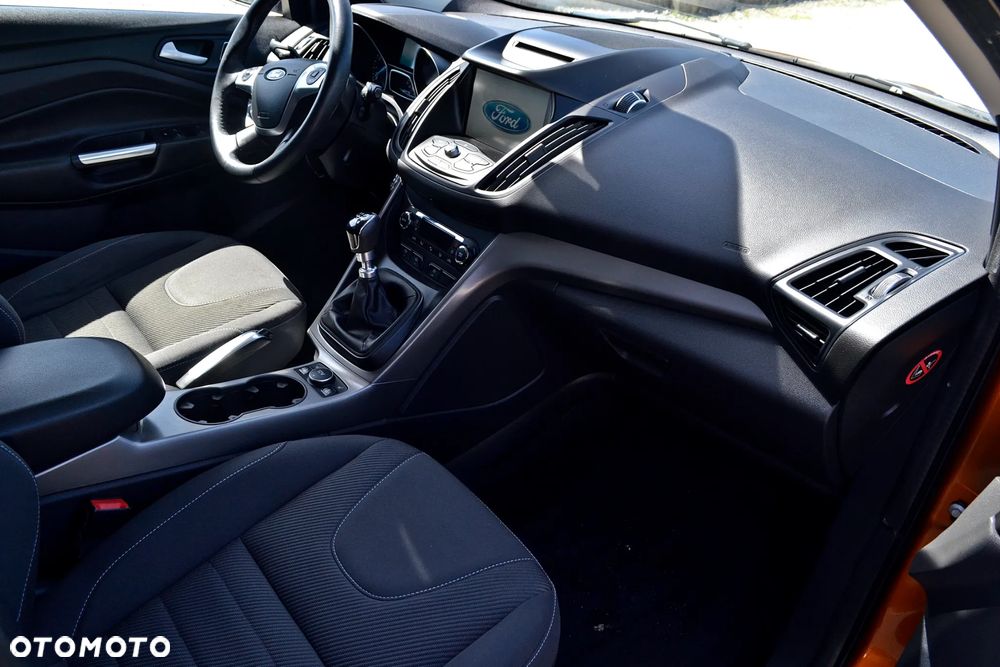 Ford Kuga - 13