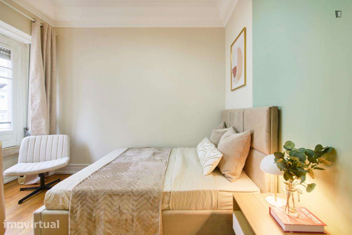 Quarto - localizado em Alameda Lisbon - Grande imagem: 3/42