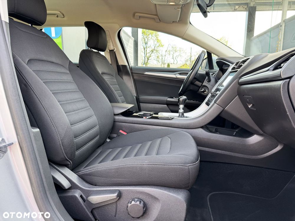 Ford Mondeo 2.0 TDCi STart-Stopp Trend - 35