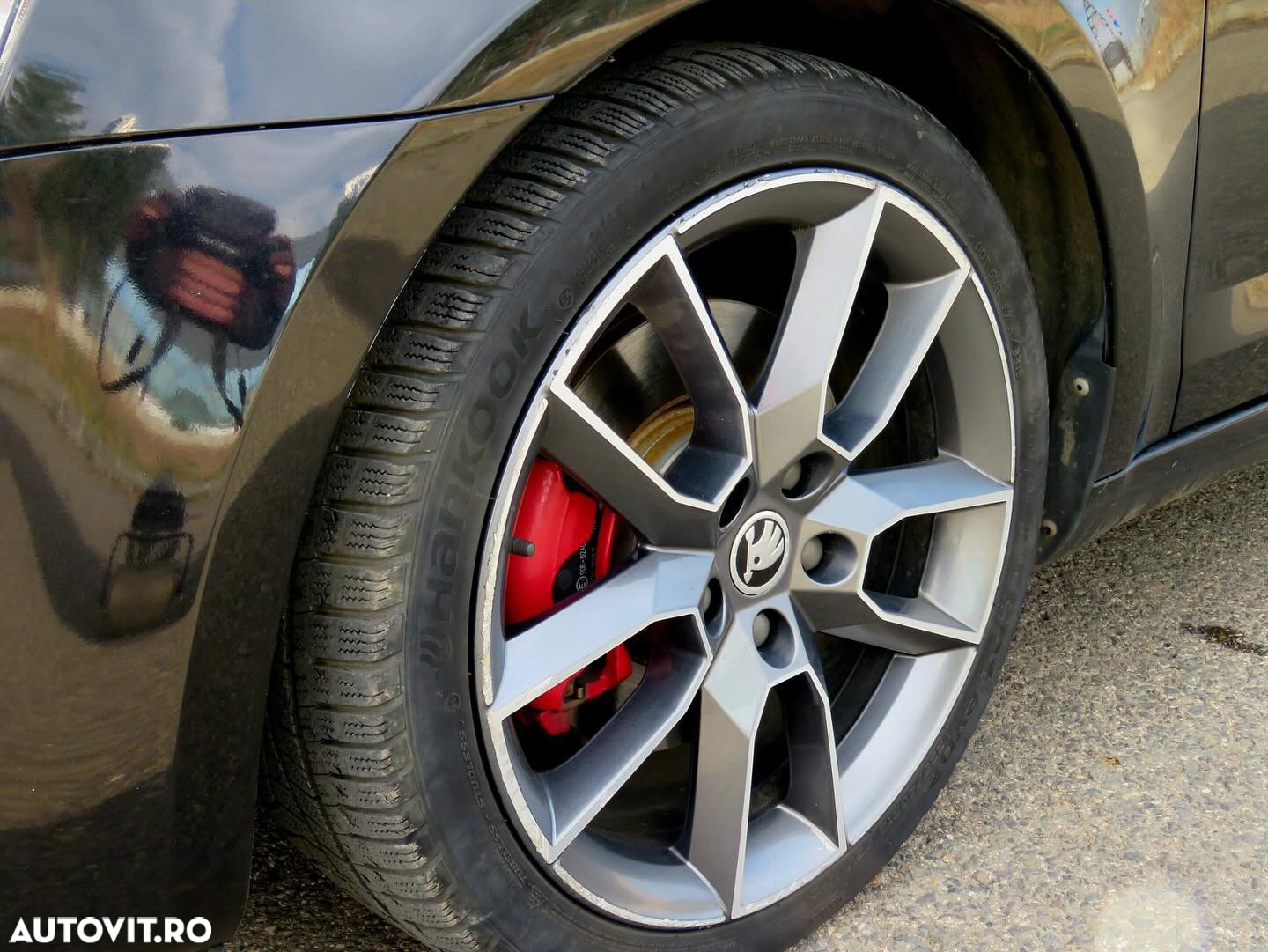 Skoda Octavia 2.0 TDI RS DSG - 4