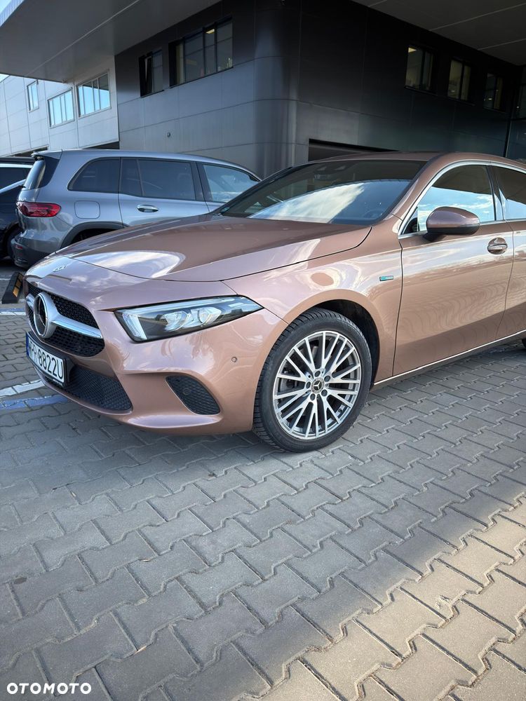 Mercedes-Benz Klasa A 250 E AMG Line 8G-DCT - 10