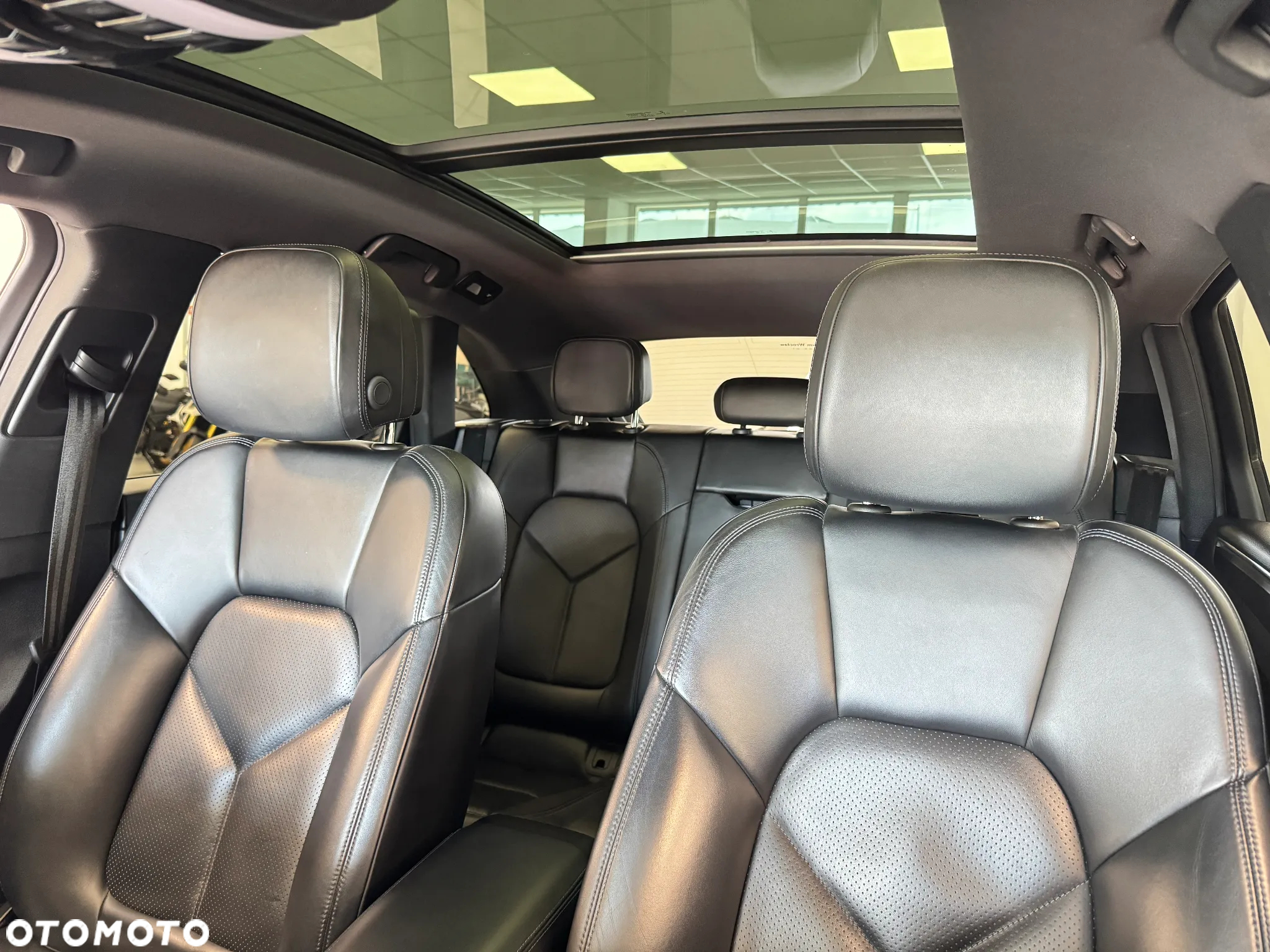 Porsche Macan - 17