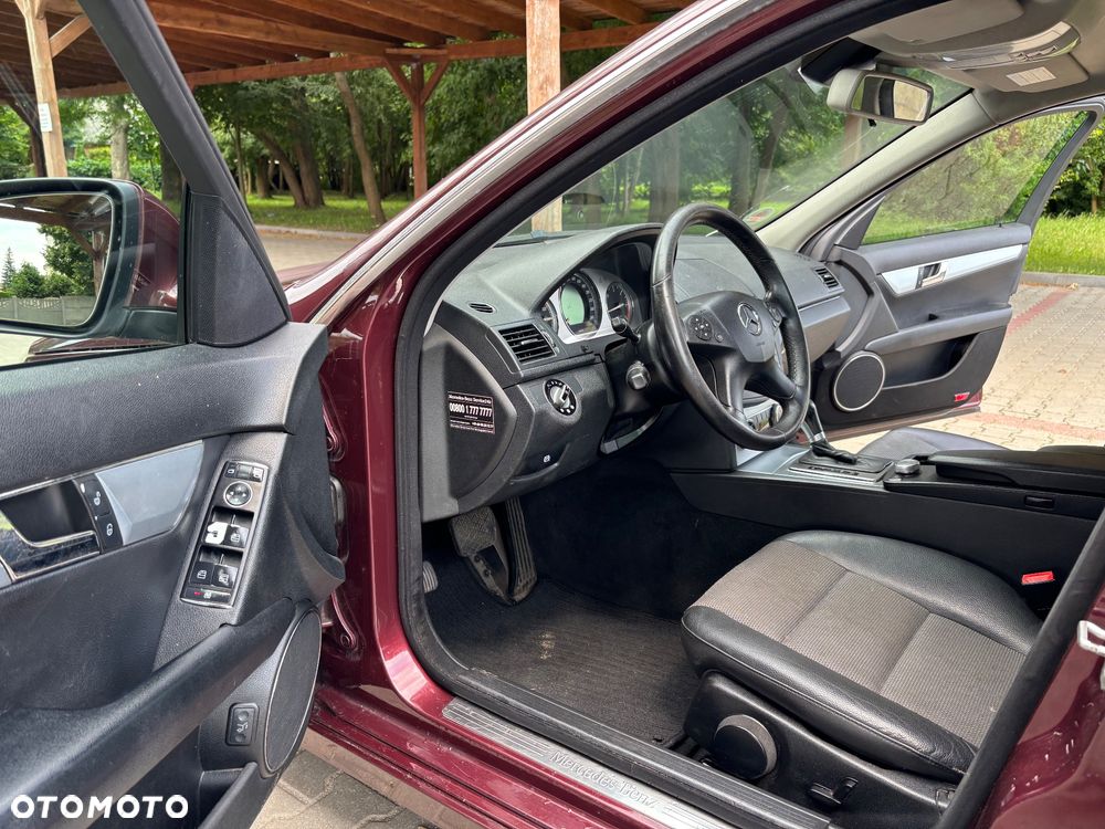 Mercedes-Benz Klasa C 220 CDI DPF Automatik Avantgarde - 15