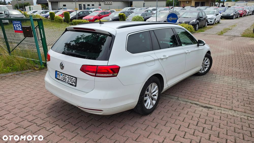 Volkswagen Passat Variant 2.0 TDI (BlueMotion Technology) Trendline - 3